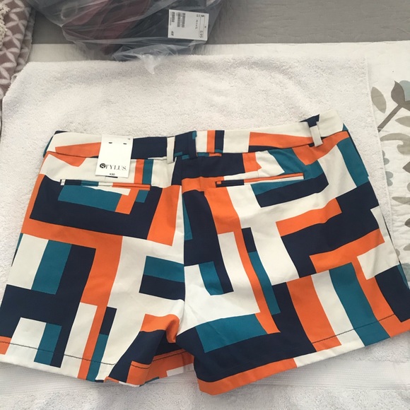 Geometric Shorts - Picture 4 of 4